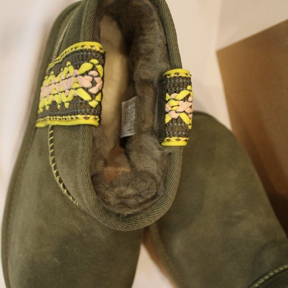 NIB UGG PLATFORM TASMAN BRAID ULTRA MINI SUEDE SHEARLING LINED BOOTS OLIVE GREEN - Picture 6 of 8